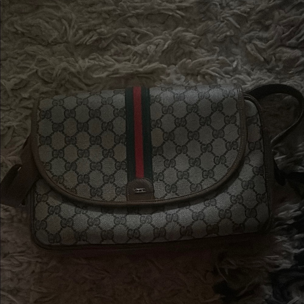Gucci vintage crossbody bag